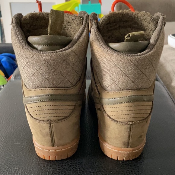 SOLD Nike Sneakerboot - Picture 3 of 5